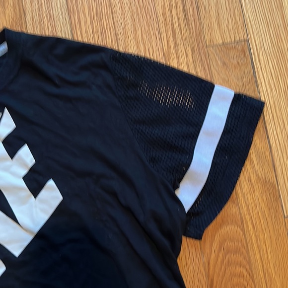 Nike tee - Picture 3 of 4